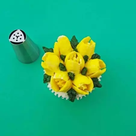 Russian Flower Piping Tip Freesia – For Beautiful Flowers on Cupcakes and Cakes