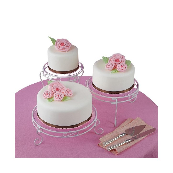 Wilton Cake and Treat Display – 3-stöckiger Kuchenständer für Cupcakes & Torten Wilton Cake and Treat Display – 3-stöckiger Kuchenständer für Cupcakes & Torten