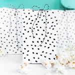 PartyDeco Rawwr Treat Bags White with Black Spots, 6 pcs