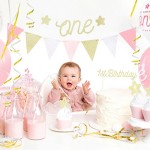 PartyDeco 1st Birthday Bunting ONE Gold, 50cm