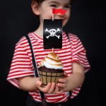 PartyDeco Piratenparty Cupcake Picks & Wrapper Set, 6 Stück