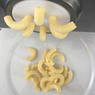 Bent Macaroni POM Pastadisc 8mm