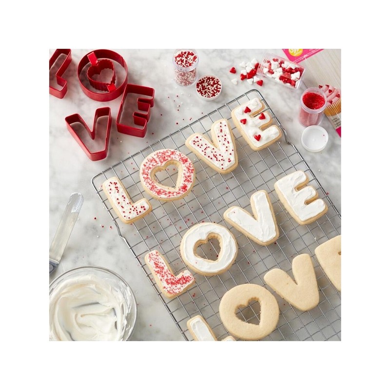 Wilton LOVE Cookie Cutter Seet