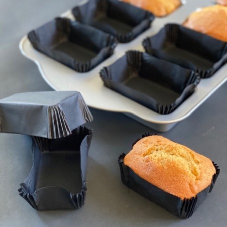 Mini Plum Cake Baking Cups Black 36pcs