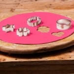 Fun Cakes Ready Rolled Fondant Disc Sweet Hot Pink, 430g