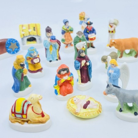 Dreikönigsfiguren Set aus Porzellan Weihnachtskrippe / Stall