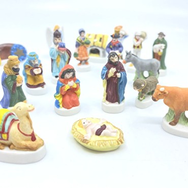 Dreikönigsfiguren Set aus Porzellan Weihnachtskrippe / Stall