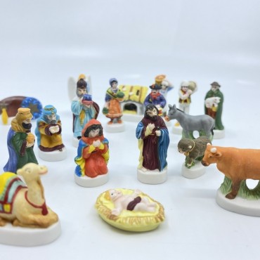 18 porcelain Crib Figurines Empiphany King Cake CS325 - Millenium King Cake Figurines