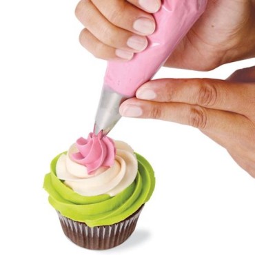 Wilton Cupcake Decorating Set 12-pieces - Piping Tip and Decorating Bag Cupcake Decorating Kit - 191001626 wilton cupcake starte