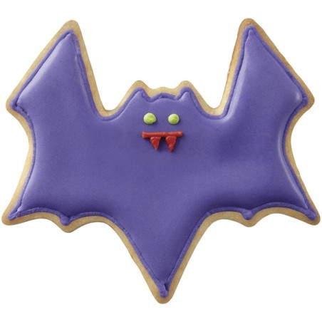 9cm Wilton Grippy Cookie Cutter Bat, Flying bat cookie cutter by Wilton 02-0-0410