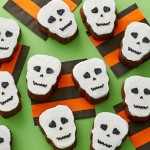 Wilton Halloween Skull Silicone Baking Mold, 6 pcs