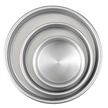 Wilton Aluminum Round Cake Pans 3-Piece Set with 8-Inch 6-Inch and 4-Inch Cake Pans 03-0-0051