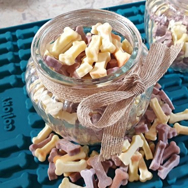 Dog Treats Baking Mat Bones - Medium Bones Dogtreat Baking Mould