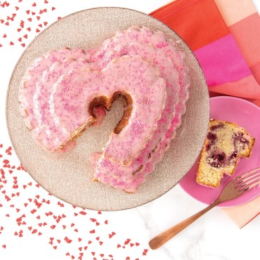 Heart shaped Baking Pan - Nordicware Bakeware Switzerland - Tiered Heart Bundt Pan