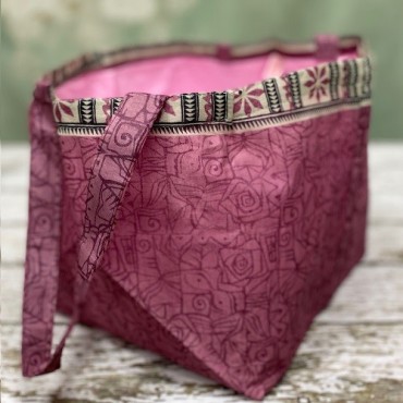 Square Carrier Bag for Cakes - Sari Pink by REHASWiSS