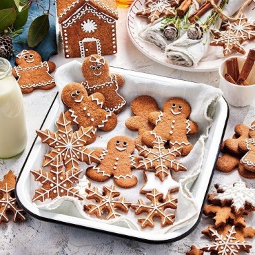 FunCakes Gingerbread Baking Mix – Delicious Gingerbread for Christmas