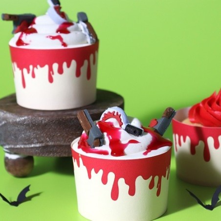 Halloween Backförmchen mit tropfendem Blut-Design | Bakeria.ch