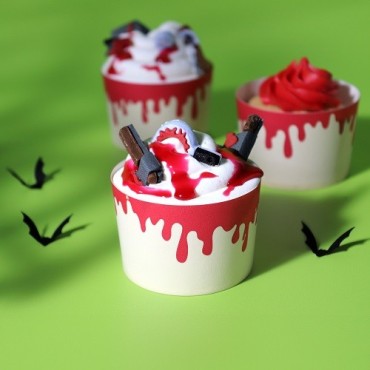 Halloween Backförmchen mit tropfendem Blut-Design | Bakeria.ch