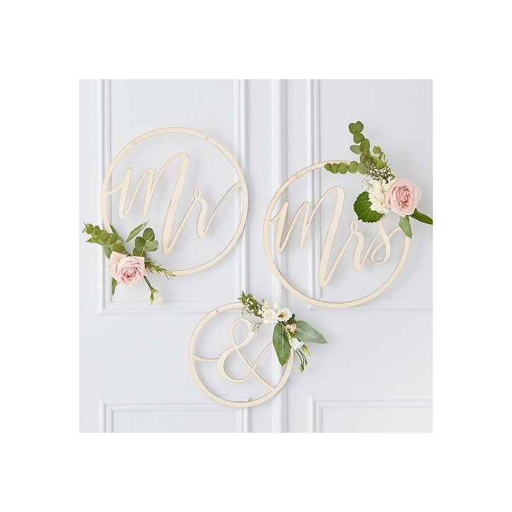 Ginger Ray Mrs & Mrs Wooden Hoops โ Wedding Decoration Ginger Ray Mrs & Mrs Wooden Hoops โ Wedding Decoration