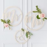 Ginger Ray Mr & Mrs Wooden Hoops Ginger Ray Mr & Mrs Wooden Hoops