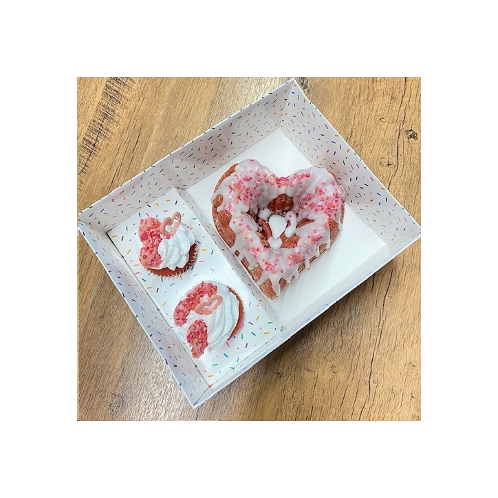 Simply Making Treat & Cupcake Box perfect for 2 Cupcakes & Mini Cake