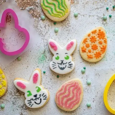 Decora Easter Cookie Cutter & Stencil Set