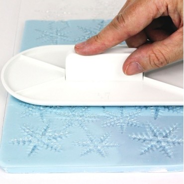 Embossing Mat Snowflake - PME Impression Mat Snowflake Design 150 x 305mm – Perfect Snowflake Patterns for Winter and Frozen The