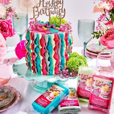 FunCakes Sugar Paste Spring Green 250 g – Green Fondant for Football & Spring Cakes