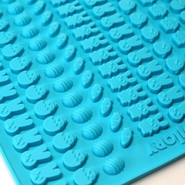 Collory Easter Dog Baking Mat Mint/Turquoise – Homemade Dog Treats | Bakeria