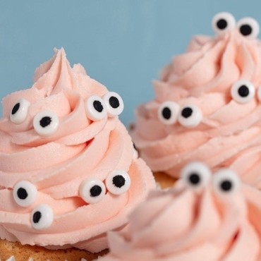 PME Mini Eye Sprinkle Charms 25g – Fun Cake Decorations