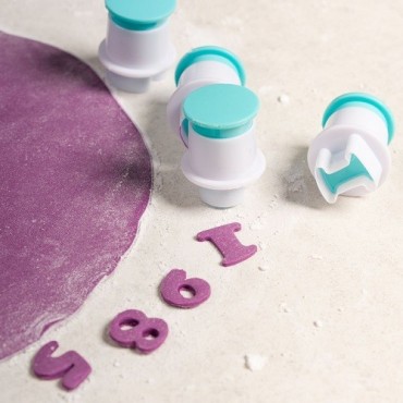 LOYAL Mini Numbers Plunger Cutter Set 0–9