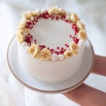 LIOFLOR Edible Mini White Roses, 2g