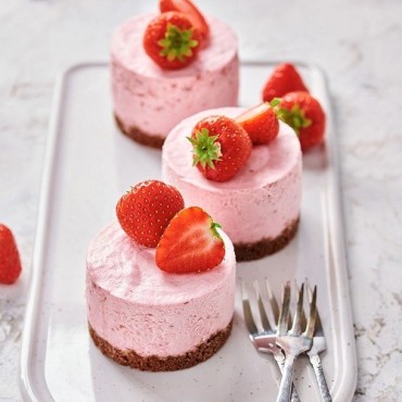 FunCakes Mix for Bavarois Strawberry 150g | Cake Filling