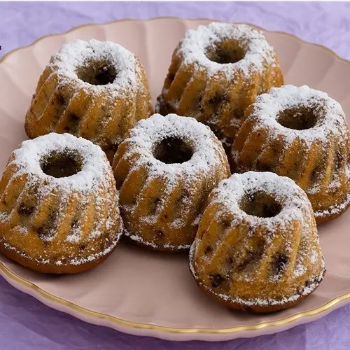 Peanut Mini-Gugelhupf