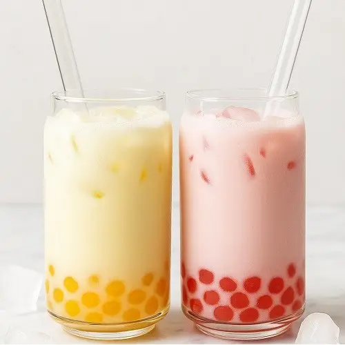 Fruchtiger Bubble Tea mit Mango- & Erdbeer-Perlen